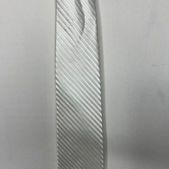 Pierre Cardin Men’s Necktie sz 3 ¼” White on White Stripes Wedding Formal - Picture 2 of 10